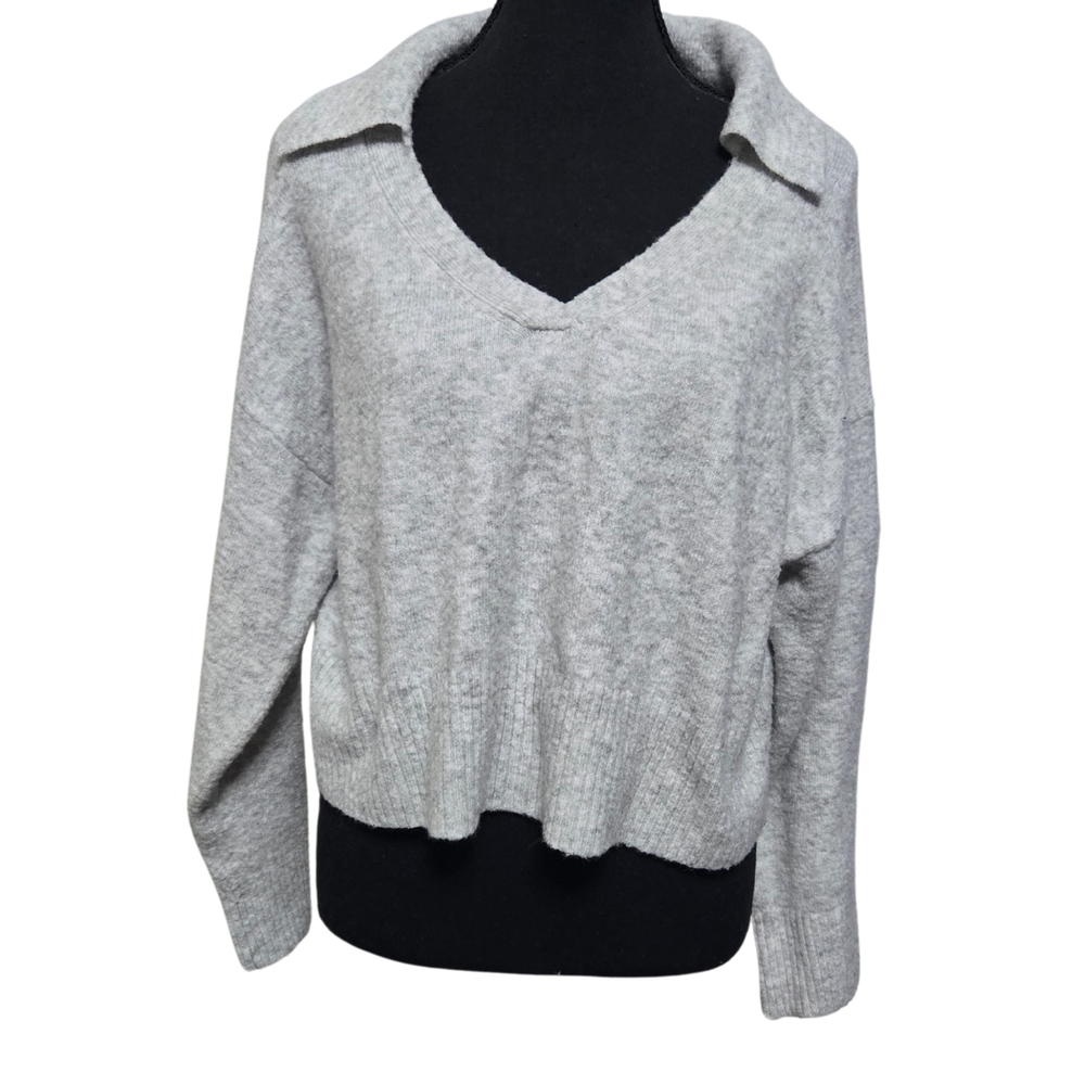 Bershka Gray V-Neck Sweater with Textured Knit